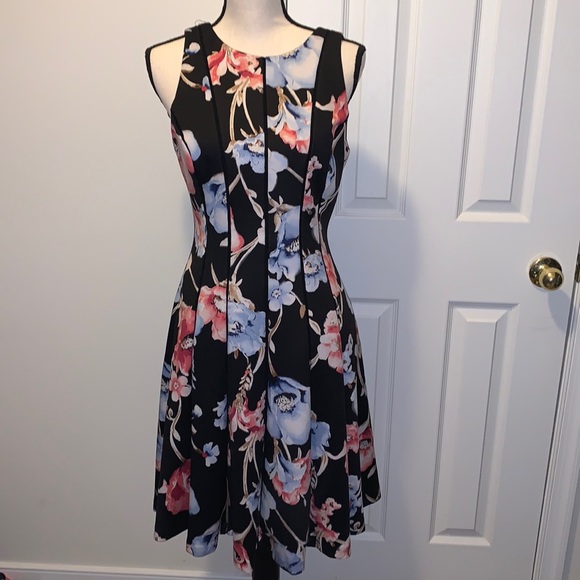White House Black Market Dresses & Skirts - White House black market dress 👗